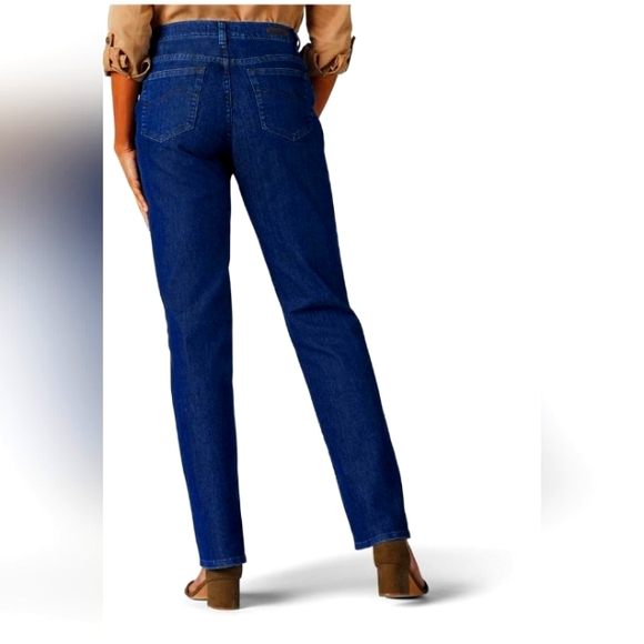 New Lee  Straight Legs Relaxed Fit Blue Jeans, Size 18 Long - Picture 9 of 16